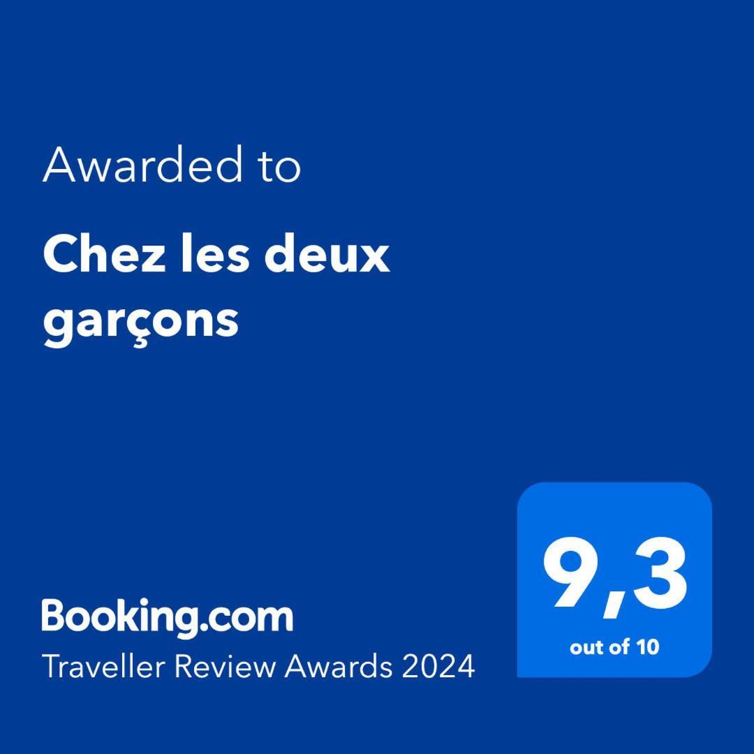 モンルージュChez Les Deux Garconsアパートメント エクステリア 写真